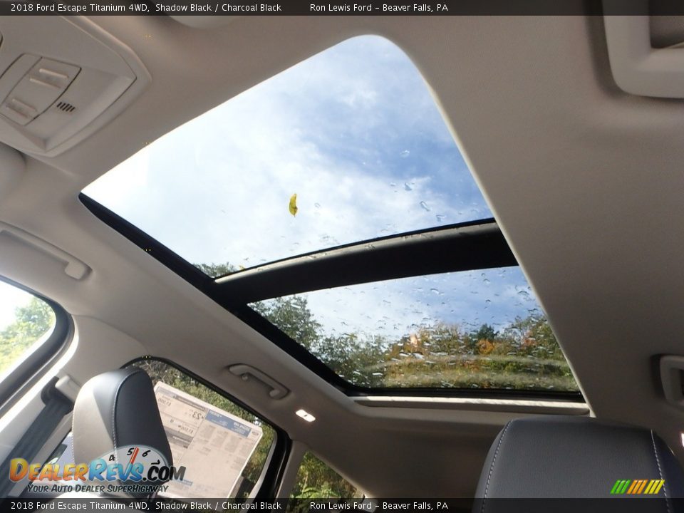 2018 Ford Escape Titanium 4WD Shadow Black / Charcoal Black Photo #16