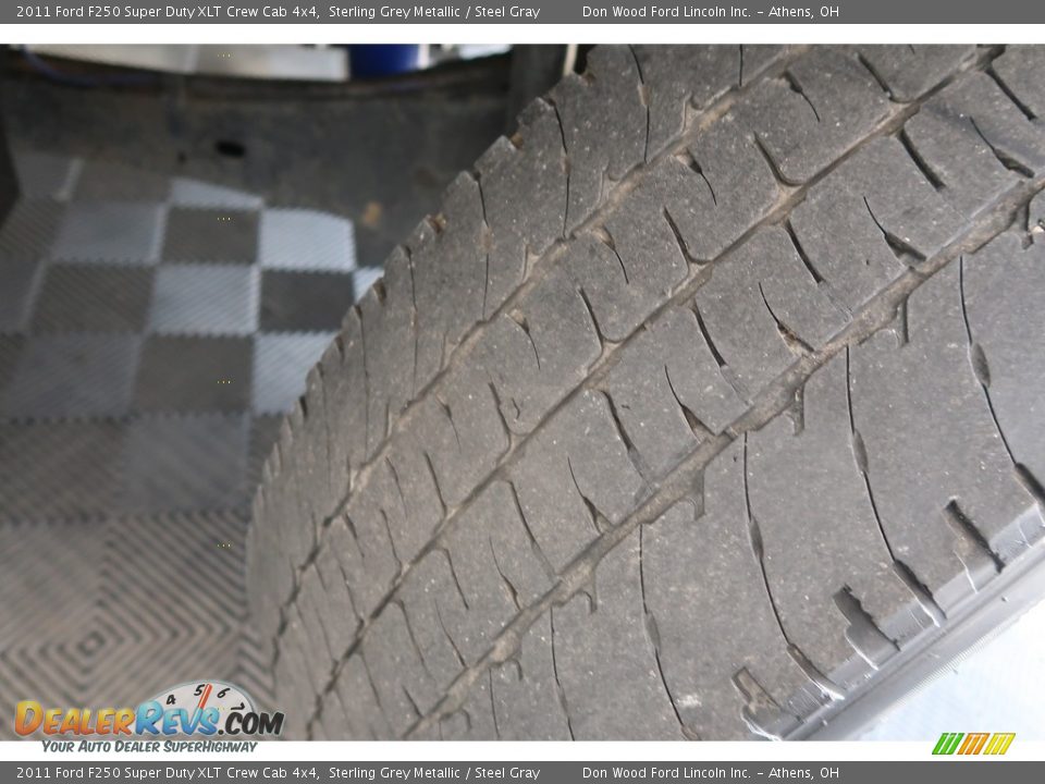 2011 Ford F250 Super Duty XLT Crew Cab 4x4 Sterling Grey Metallic / Steel Gray Photo #26