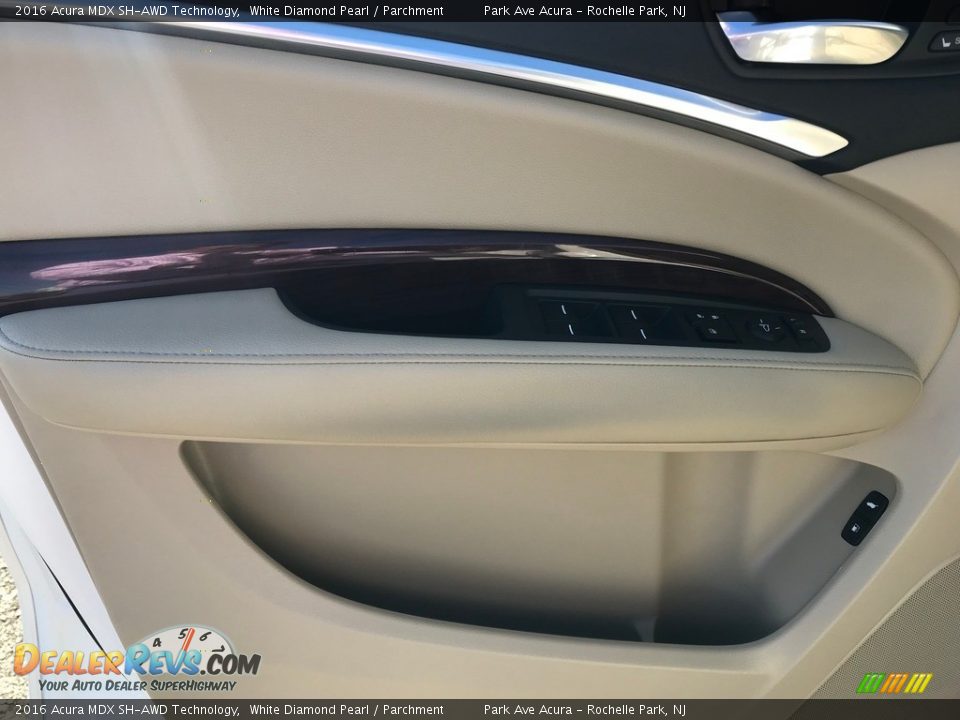 2016 Acura MDX SH-AWD Technology White Diamond Pearl / Parchment Photo #14