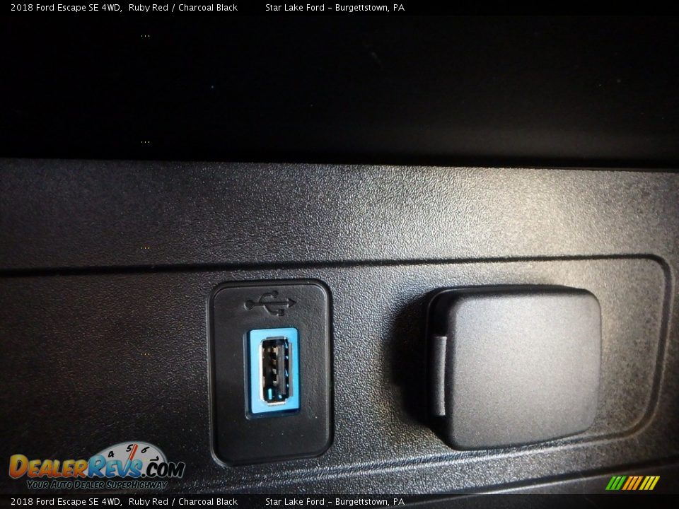 2018 Ford Escape SE 4WD Ruby Red / Charcoal Black Photo #19