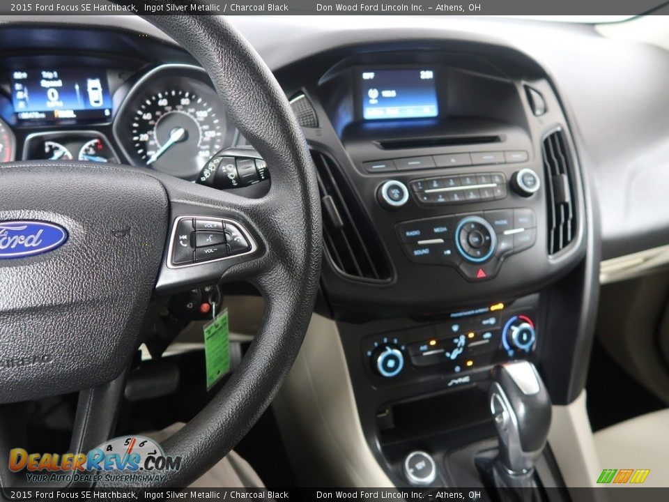 2015 Ford Focus SE Hatchback Ingot Silver Metallic / Charcoal Black Photo #18