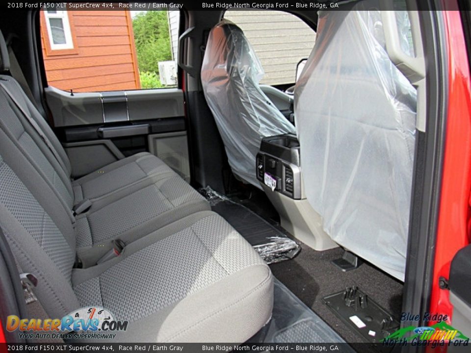 2018 Ford F150 XLT SuperCrew 4x4 Race Red / Earth Gray Photo #32