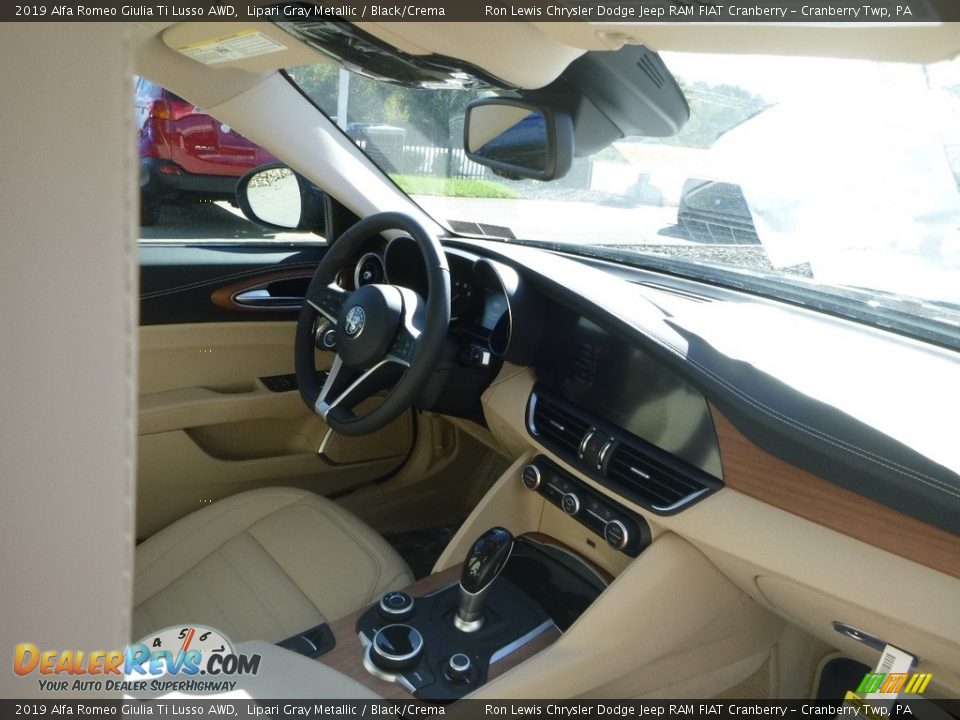 2019 Alfa Romeo Giulia Ti Lusso AWD Lipari Gray Metallic / Black/Crema Photo #14