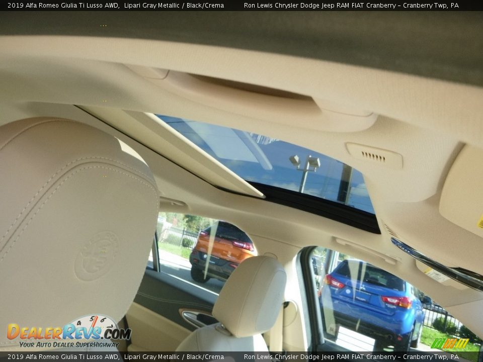2019 Alfa Romeo Giulia Ti Lusso AWD Lipari Gray Metallic / Black/Crema Photo #15
