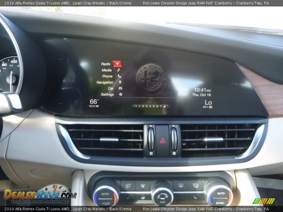 2019 Alfa Romeo Giulia Ti Lusso AWD Lipari Gray Metallic / Black/Crema Photo #20