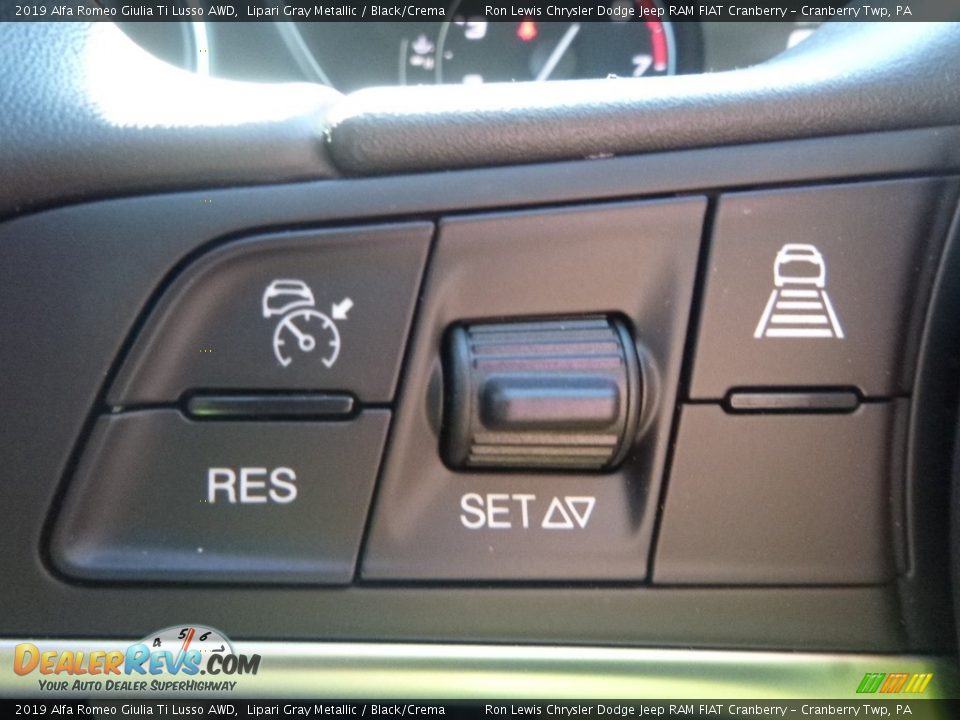 2019 Alfa Romeo Giulia Ti Lusso AWD Lipari Gray Metallic / Black/Crema Photo #25
