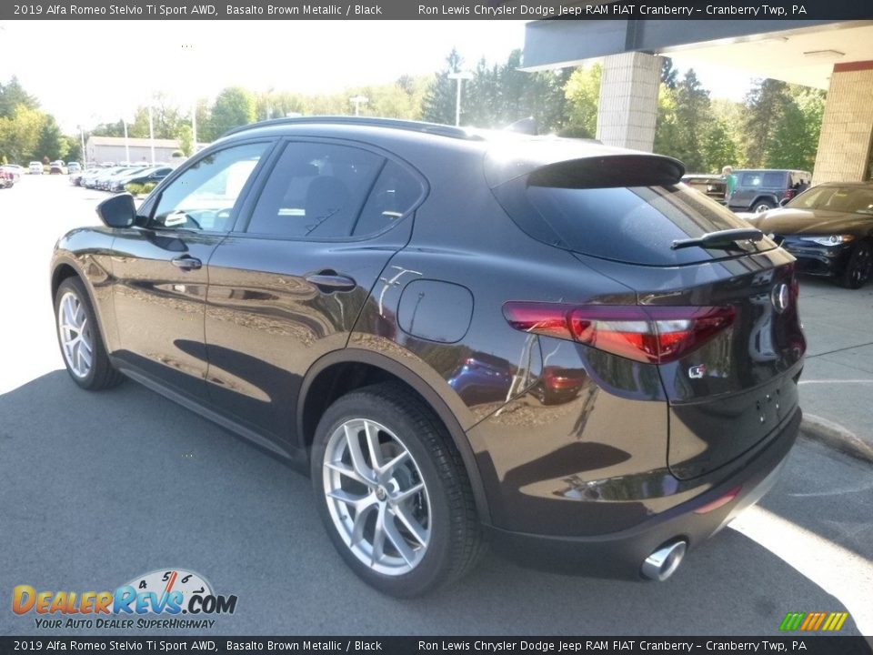 2019 Alfa Romeo Stelvio Ti Sport AWD Basalto Brown Metallic / Black Photo #4