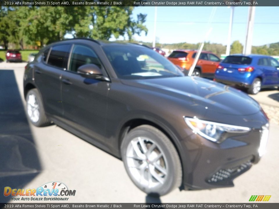 2019 Alfa Romeo Stelvio Ti Sport AWD Basalto Brown Metallic / Black Photo #8