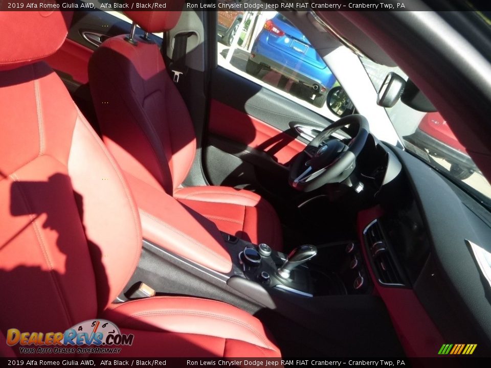 2019 Alfa Romeo Giulia AWD Alfa Black / Black/Red Photo #14