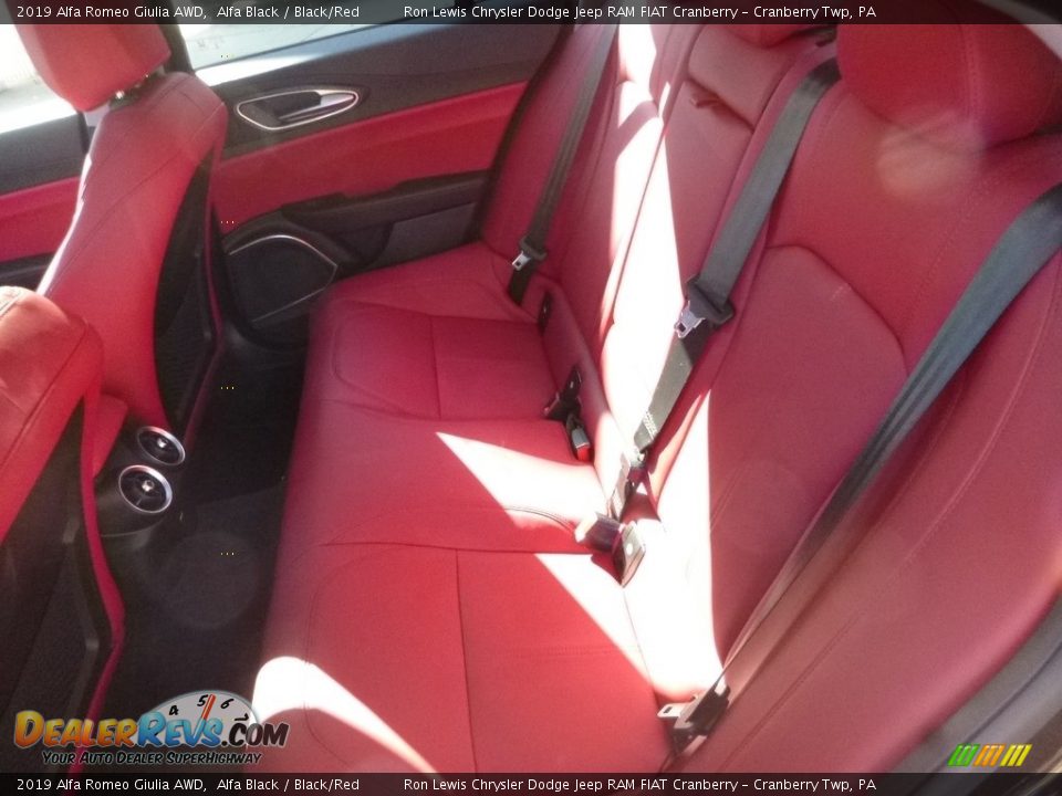 2019 Alfa Romeo Giulia AWD Alfa Black / Black/Red Photo #17