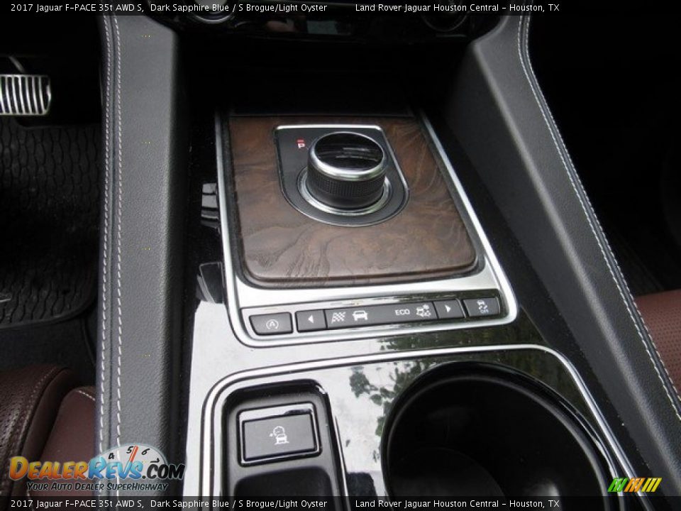 2017 Jaguar F-PACE 35t AWD S Dark Sapphire Blue / S Brogue/Light Oyster Photo #32