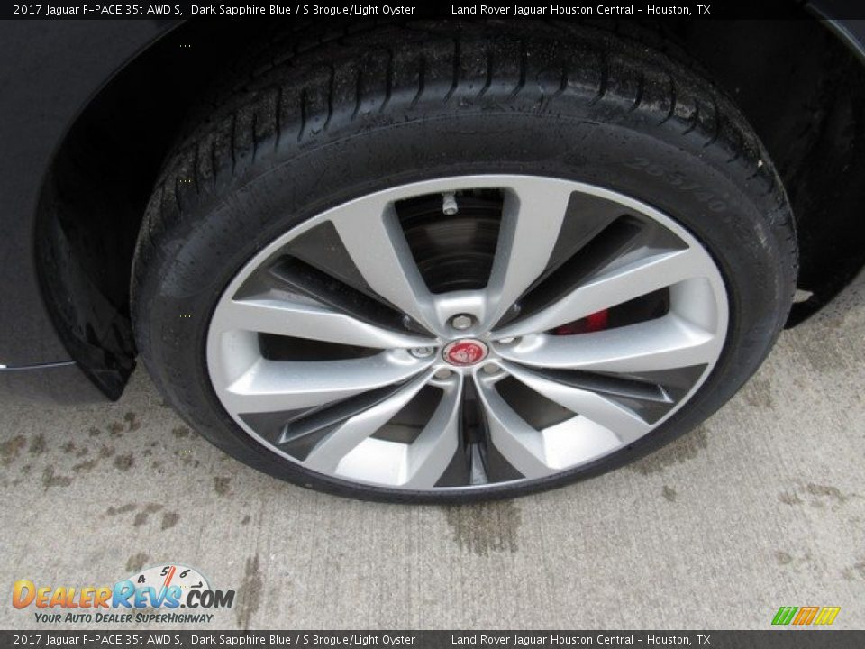 2017 Jaguar F-PACE 35t AWD S Dark Sapphire Blue / S Brogue/Light Oyster Photo #35