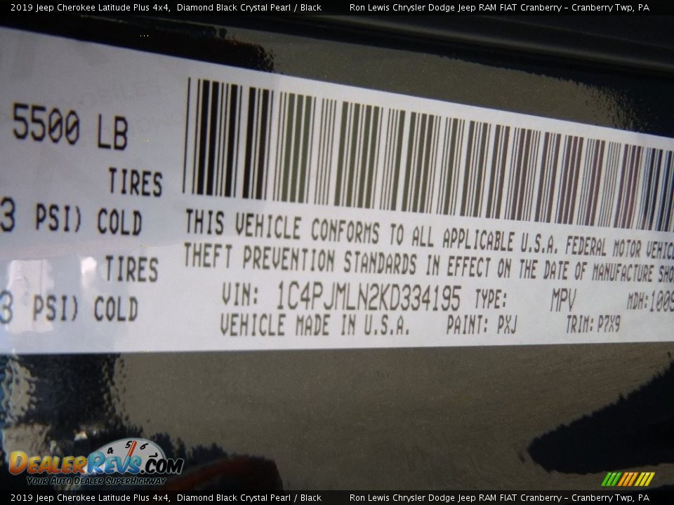 2019 Jeep Cherokee Latitude Plus 4x4 Diamond Black Crystal Pearl / Black Photo #14