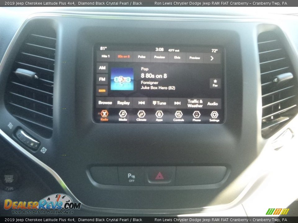 2019 Jeep Cherokee Latitude Plus 4x4 Diamond Black Crystal Pearl / Black Photo #16
