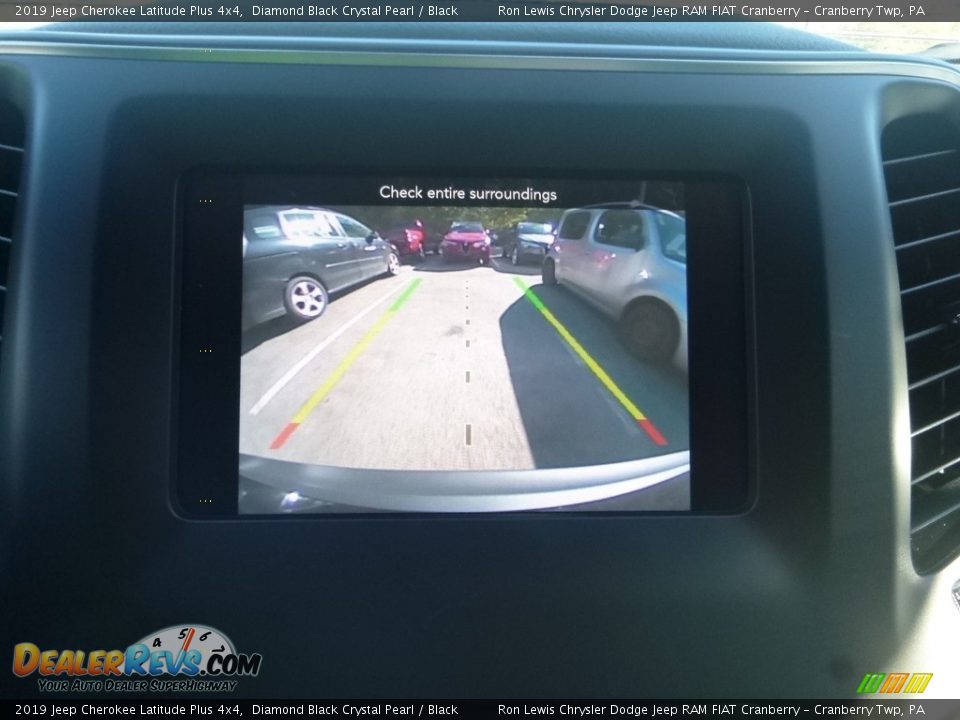 2019 Jeep Cherokee Latitude Plus 4x4 Diamond Black Crystal Pearl / Black Photo #17
