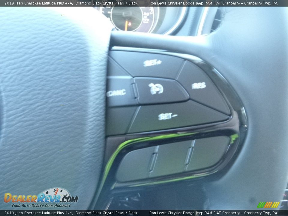 2019 Jeep Cherokee Latitude Plus 4x4 Diamond Black Crystal Pearl / Black Photo #18