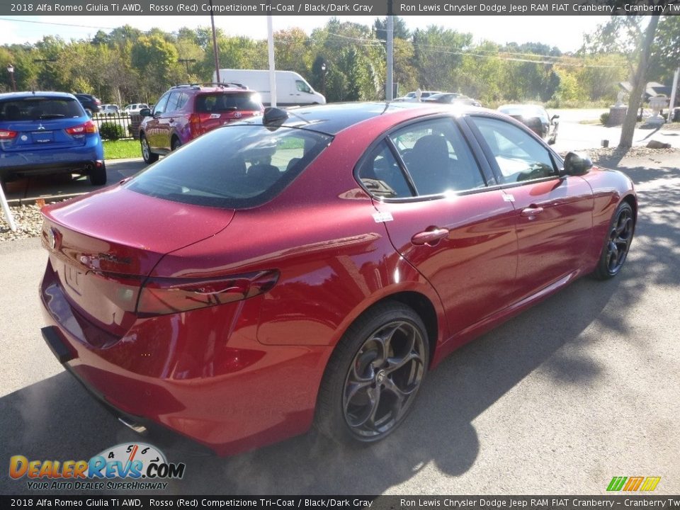2018 Alfa Romeo Giulia Ti AWD Rosso (Red) Competizione Tri-Coat / Black/Dark Gray Photo #7