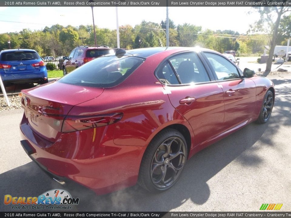 2018 Alfa Romeo Giulia Ti AWD Rosso (Red) Competizione Tri-Coat / Black/Dark Gray Photo #8