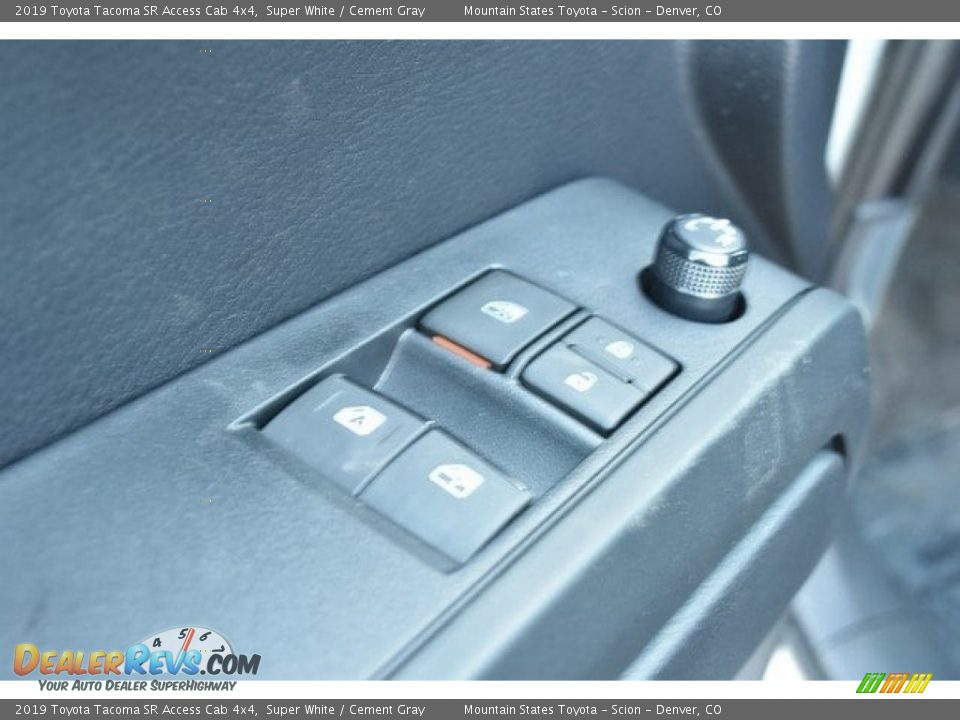 2019 Toyota Tacoma SR Access Cab 4x4 Super White / Cement Gray Photo #24