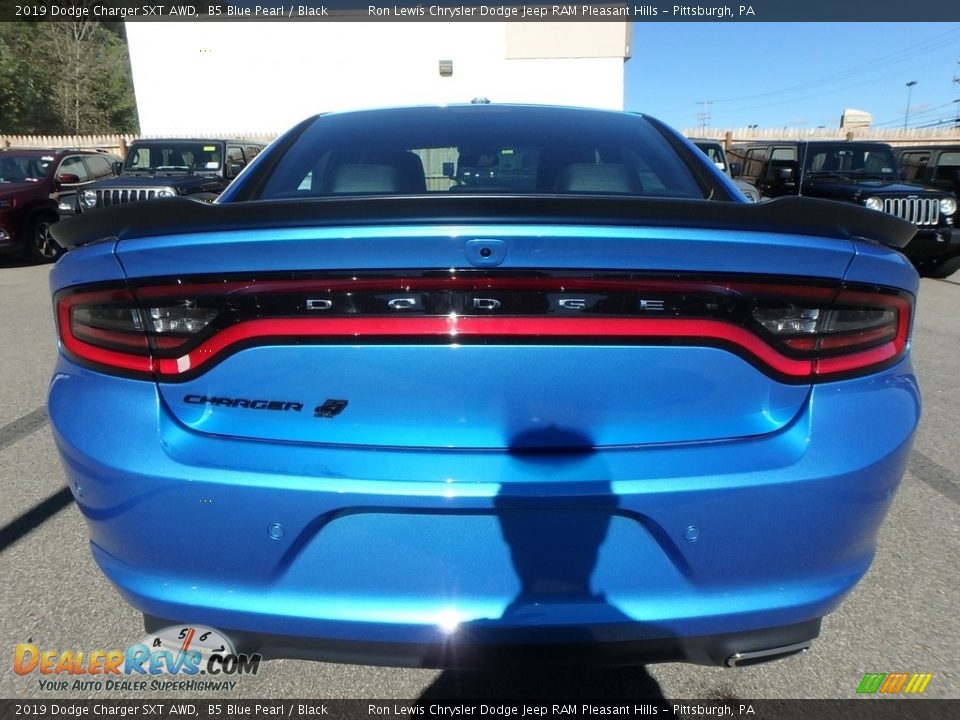 2019 Dodge Charger SXT AWD B5 Blue Pearl / Black Photo #4