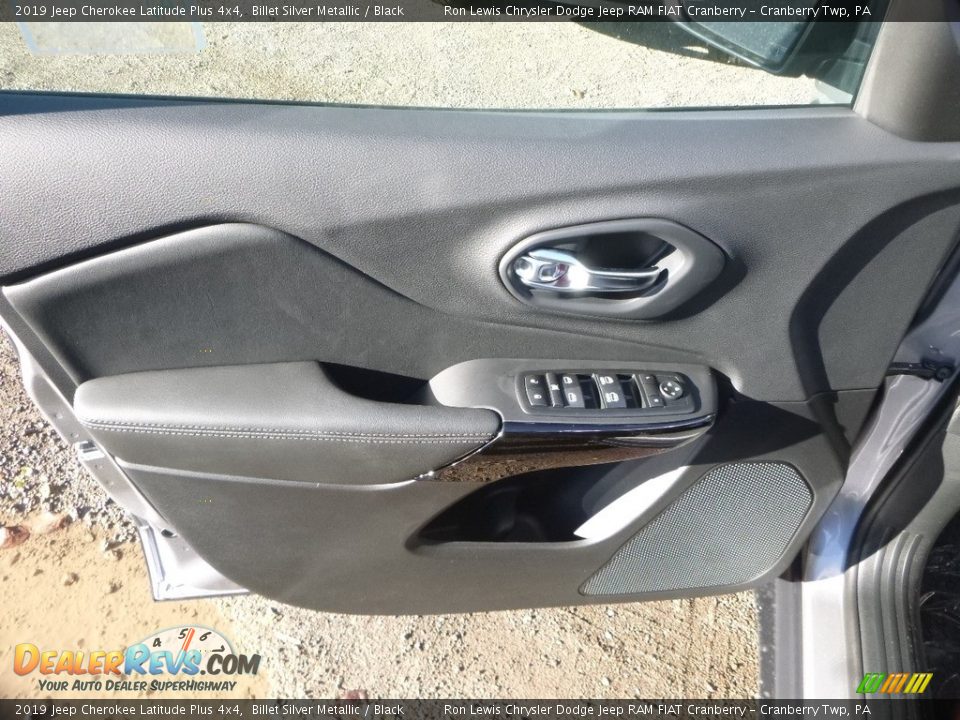 2019 Jeep Cherokee Latitude Plus 4x4 Billet Silver Metallic / Black Photo #12