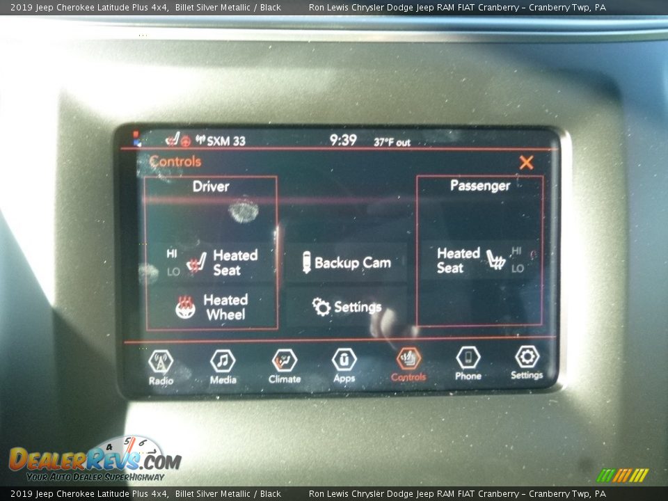 2019 Jeep Cherokee Latitude Plus 4x4 Billet Silver Metallic / Black Photo #16