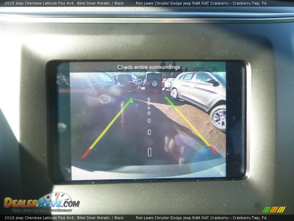 2019 Jeep Cherokee Latitude Plus 4x4 Billet Silver Metallic / Black Photo #17
