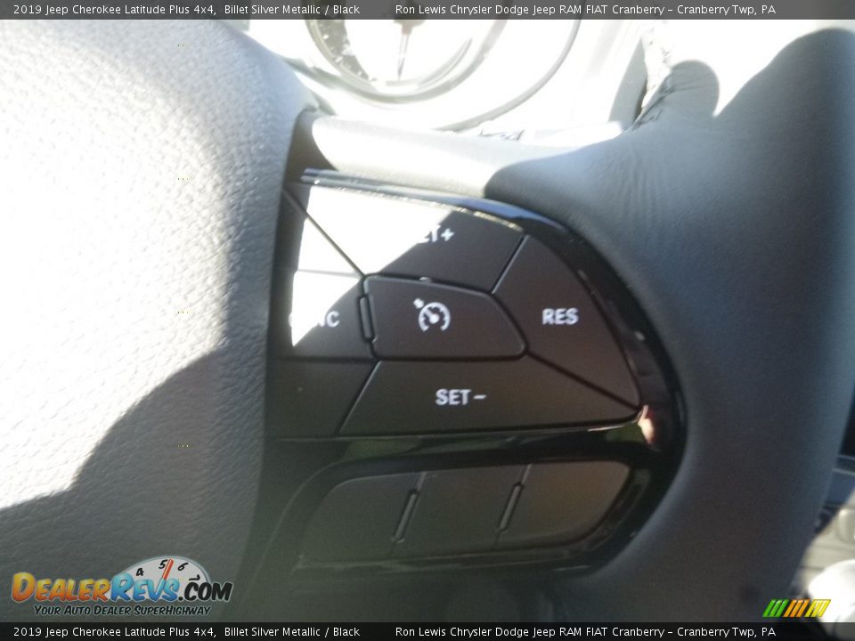 2019 Jeep Cherokee Latitude Plus 4x4 Billet Silver Metallic / Black Photo #18