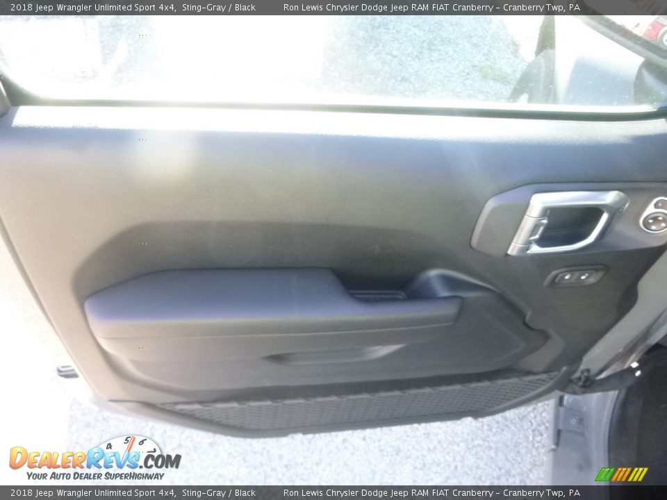 2018 Jeep Wrangler Unlimited Sport 4x4 Sting-Gray / Black Photo #14