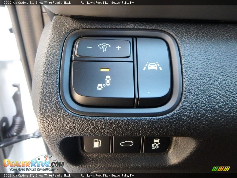 Controls of 2019 Kia Optima EX Photo #20