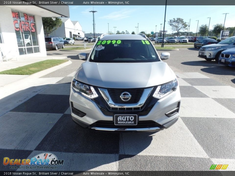 2018 Nissan Rogue SV Brilliant Silver / Charcoal Photo #2
