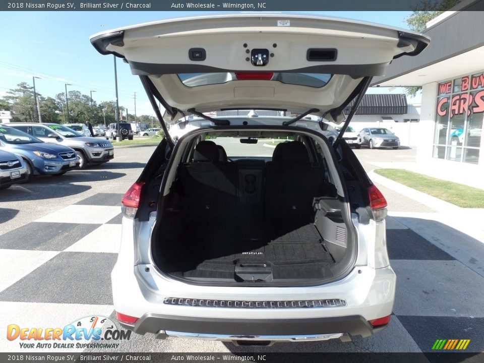 2018 Nissan Rogue SV Brilliant Silver / Charcoal Photo #5