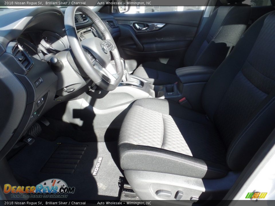 2018 Nissan Rogue SV Brilliant Silver / Charcoal Photo #10