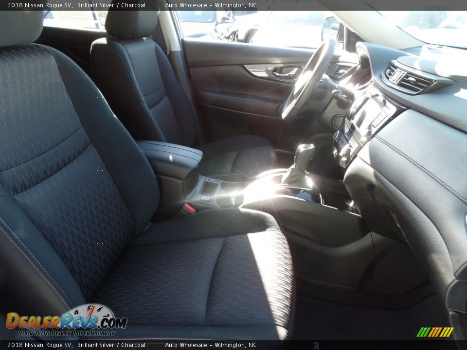 2018 Nissan Rogue SV Brilliant Silver / Charcoal Photo #12