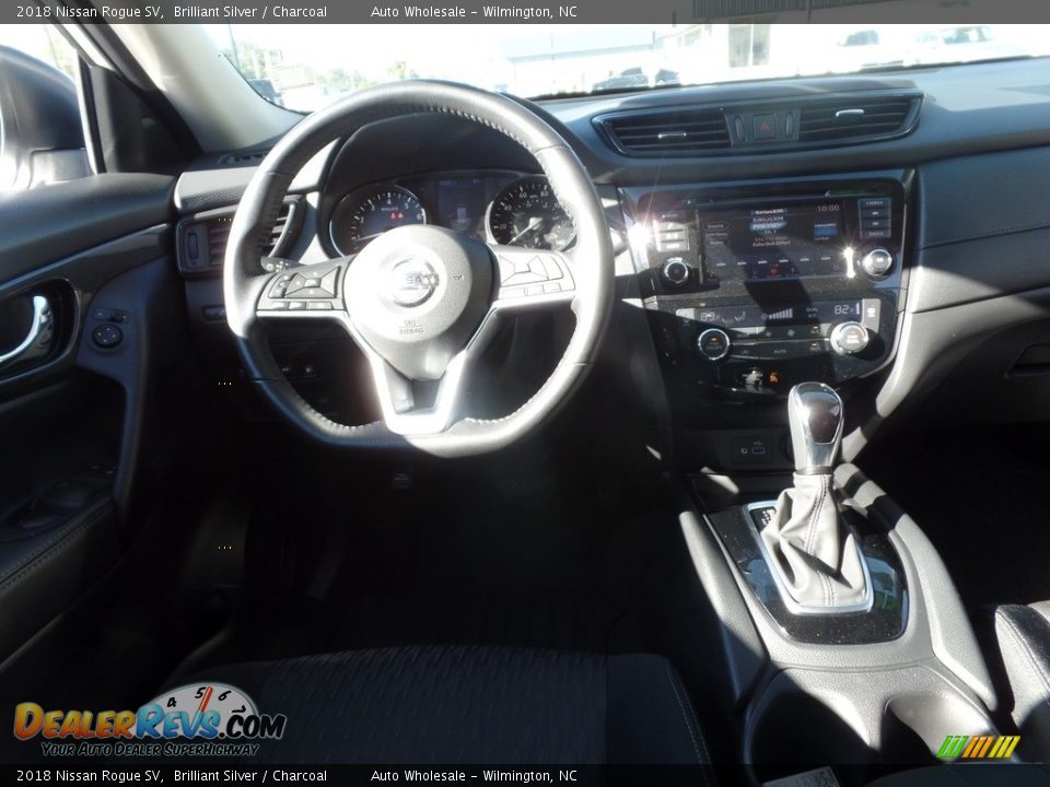 2018 Nissan Rogue SV Brilliant Silver / Charcoal Photo #14