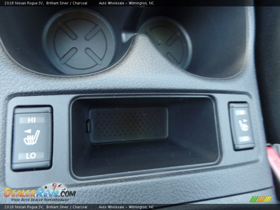 2018 Nissan Rogue SV Brilliant Silver / Charcoal Photo #19
