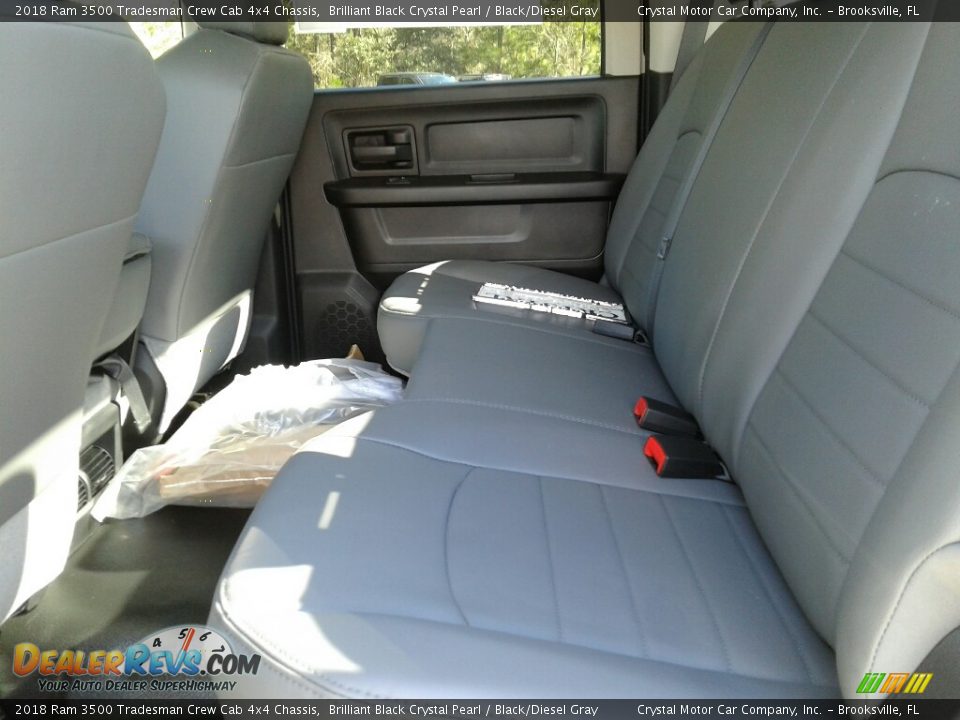 2018 Ram 3500 Tradesman Crew Cab 4x4 Chassis Brilliant Black Crystal Pearl / Black/Diesel Gray Photo #10