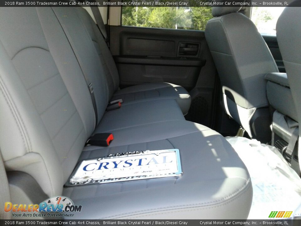 2018 Ram 3500 Tradesman Crew Cab 4x4 Chassis Brilliant Black Crystal Pearl / Black/Diesel Gray Photo #11