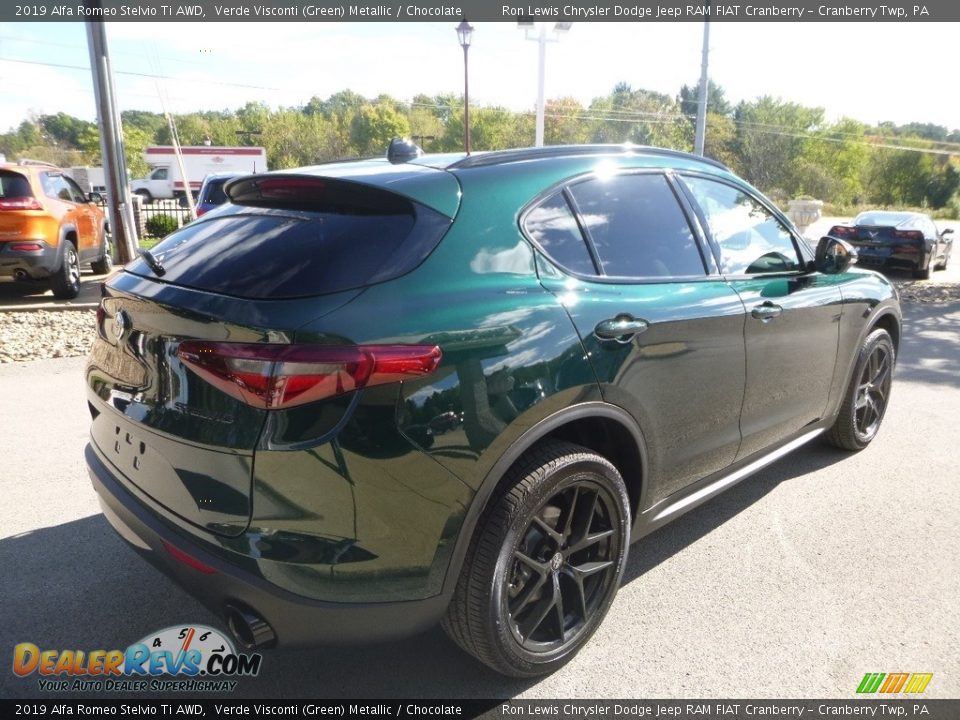 2019 Alfa Romeo Stelvio Ti AWD Verde Visconti (Green) Metallic / Chocolate Photo #8