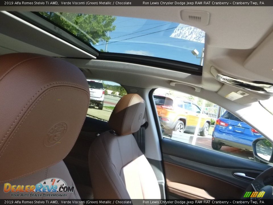 2019 Alfa Romeo Stelvio Ti AWD Verde Visconti (Green) Metallic / Chocolate Photo #15