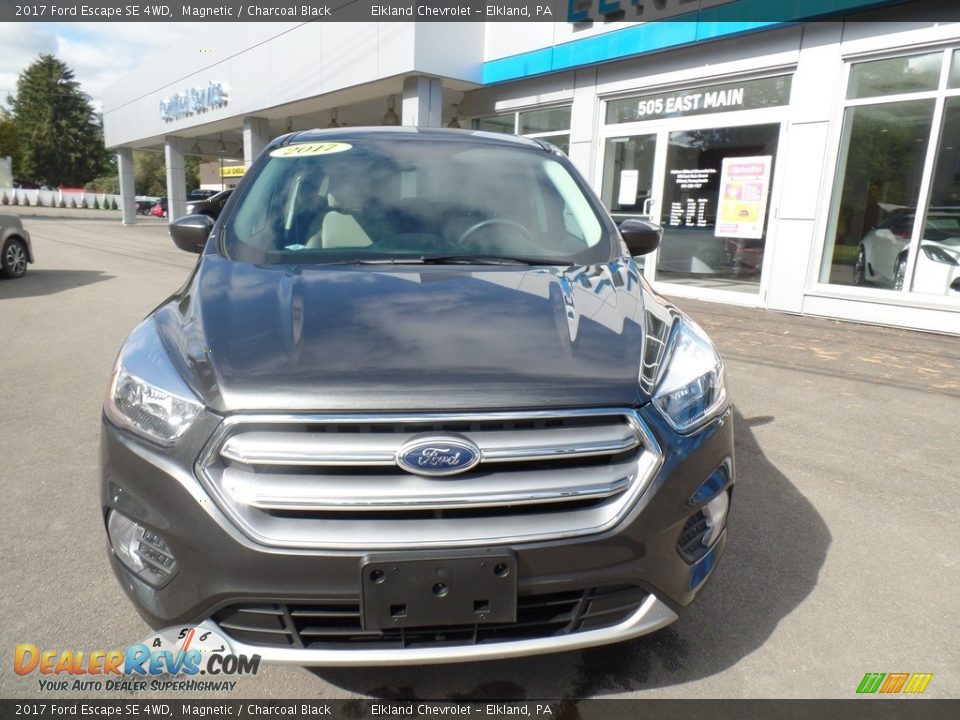 2017 Ford Escape SE 4WD Magnetic / Charcoal Black Photo #2