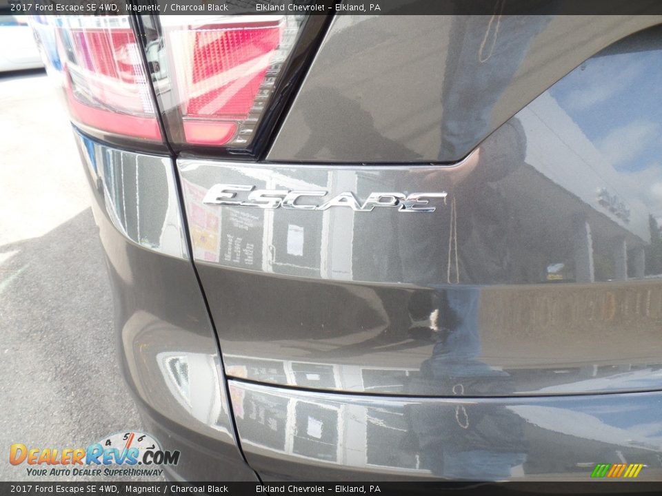 2017 Ford Escape SE 4WD Magnetic / Charcoal Black Photo #10