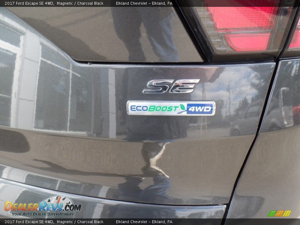 2017 Ford Escape SE 4WD Magnetic / Charcoal Black Photo #12