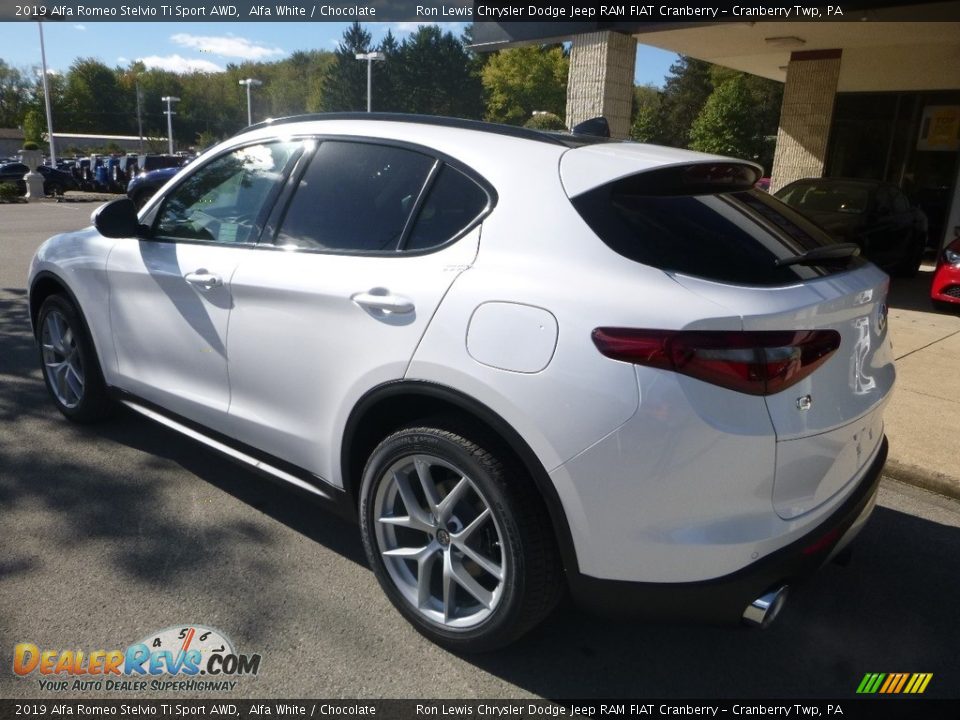 2019 Alfa Romeo Stelvio Ti Sport AWD Alfa White / Chocolate Photo #4