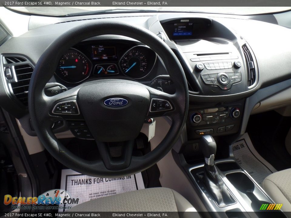 2017 Ford Escape SE 4WD Magnetic / Charcoal Black Photo #19