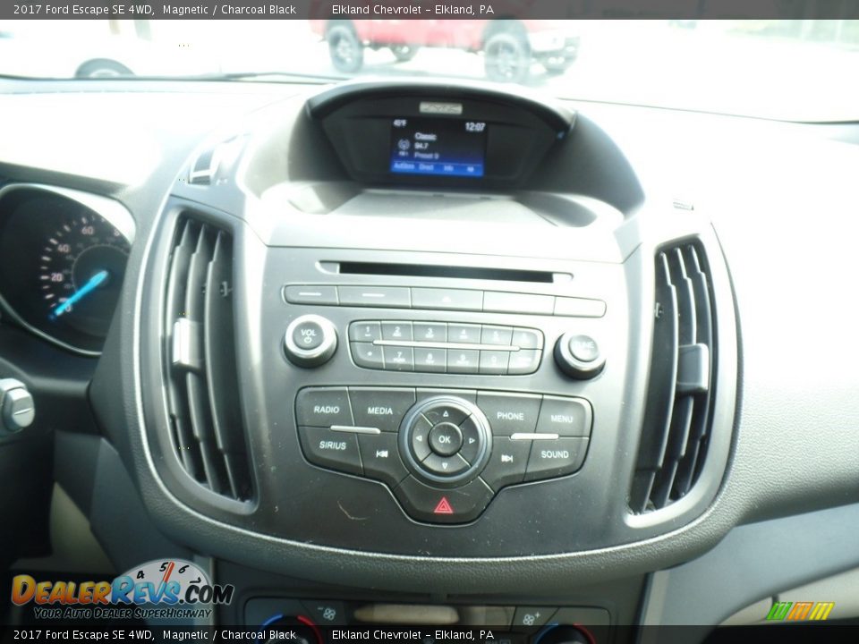 2017 Ford Escape SE 4WD Magnetic / Charcoal Black Photo #25