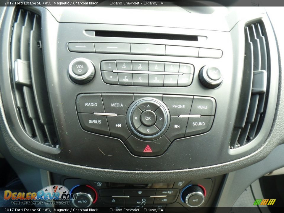 2017 Ford Escape SE 4WD Magnetic / Charcoal Black Photo #27