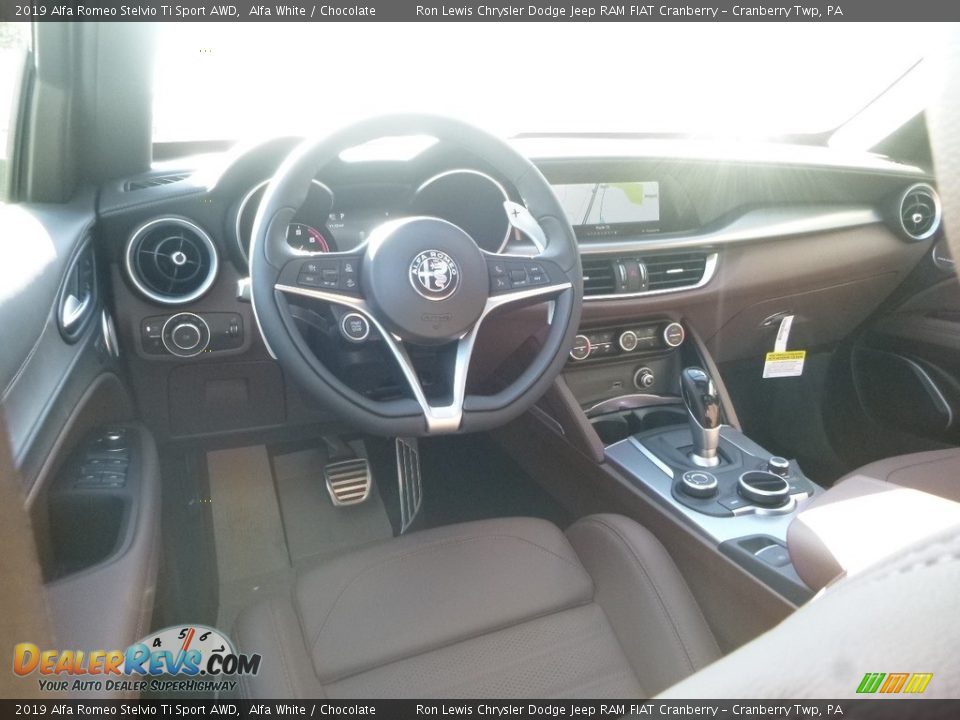 2019 Alfa Romeo Stelvio Ti Sport AWD Alfa White / Chocolate Photo #18