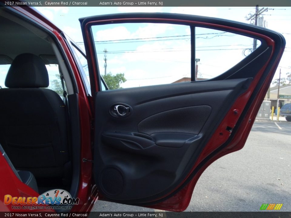2017 Nissan Versa S Cayenne Red / Charcoal Photo #22