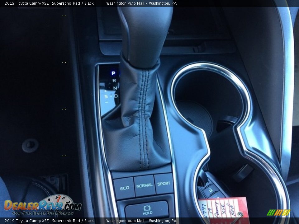 2019 Toyota Camry XSE Shifter Photo #14